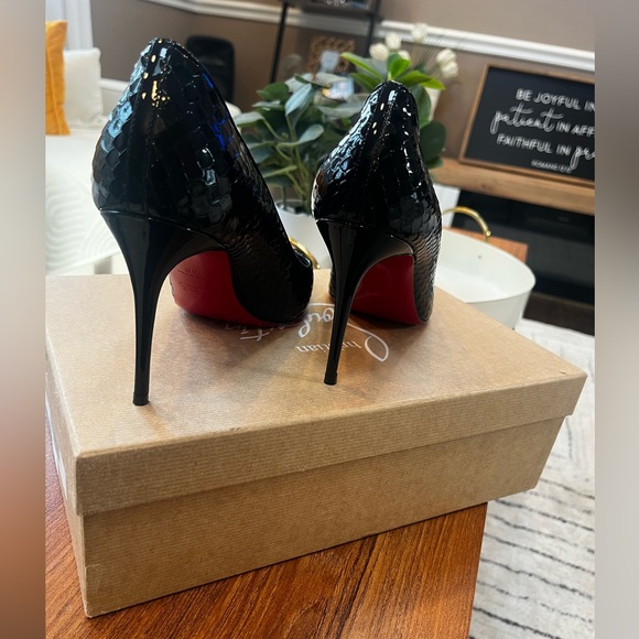Christian Louboutin - Kate 85 - Like new Black only worn 1 time size 9 - Picture 6 of 8